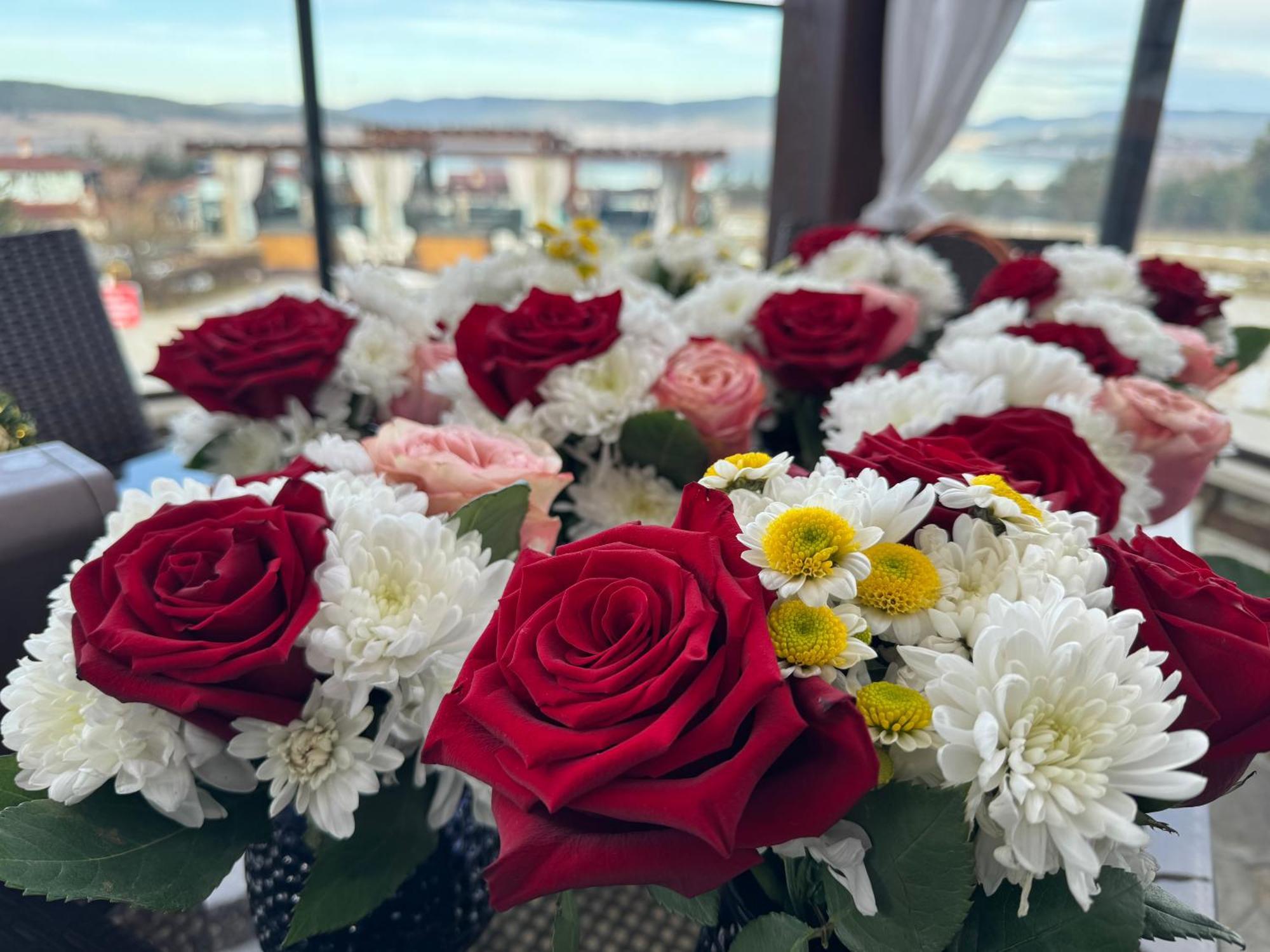 Family Hotel Eterno Tsigov Chark Eksteriør billede
